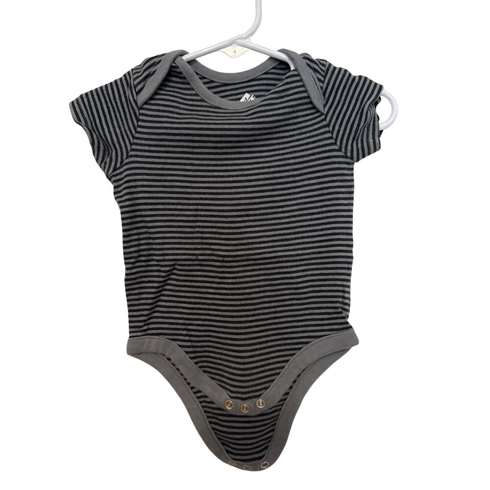 Onesie size 3-6M
